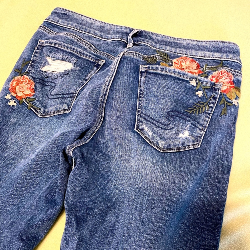 Silver Mazy Slim Cropped embroidered jeans, size 29